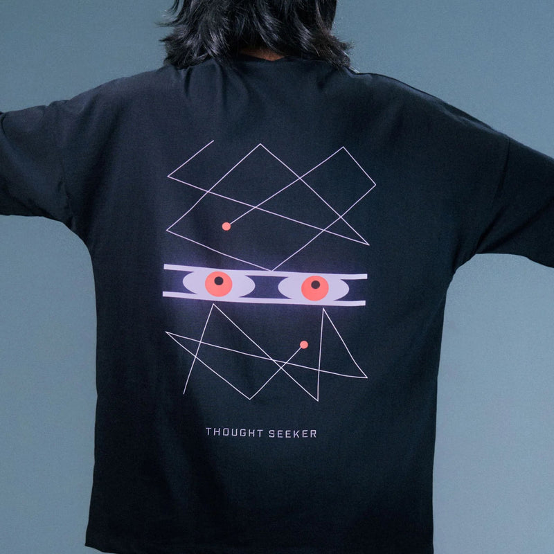 THOUGHT SEEKER TEE