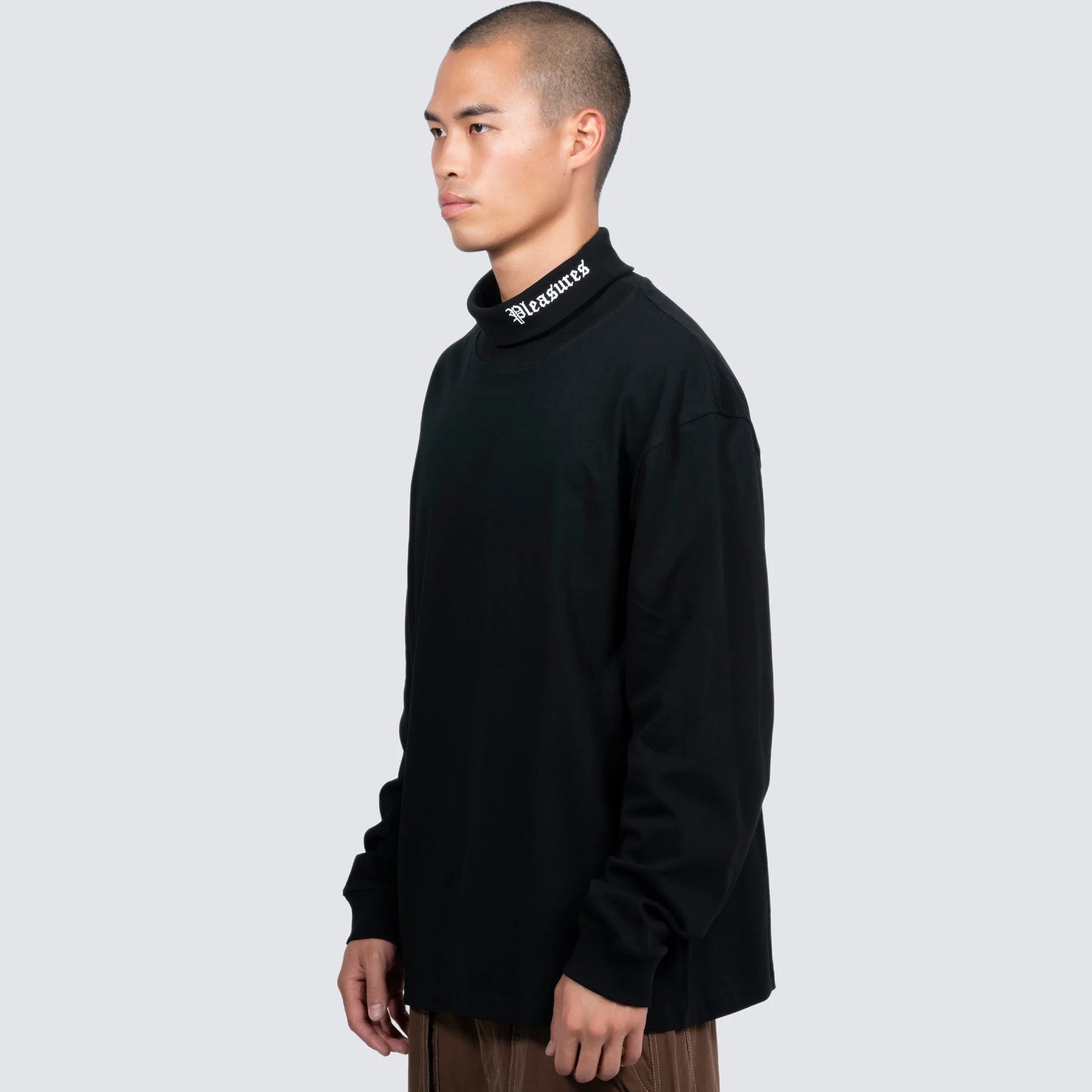SATISFACTION TURTLENECK (BLACK) – Capsul