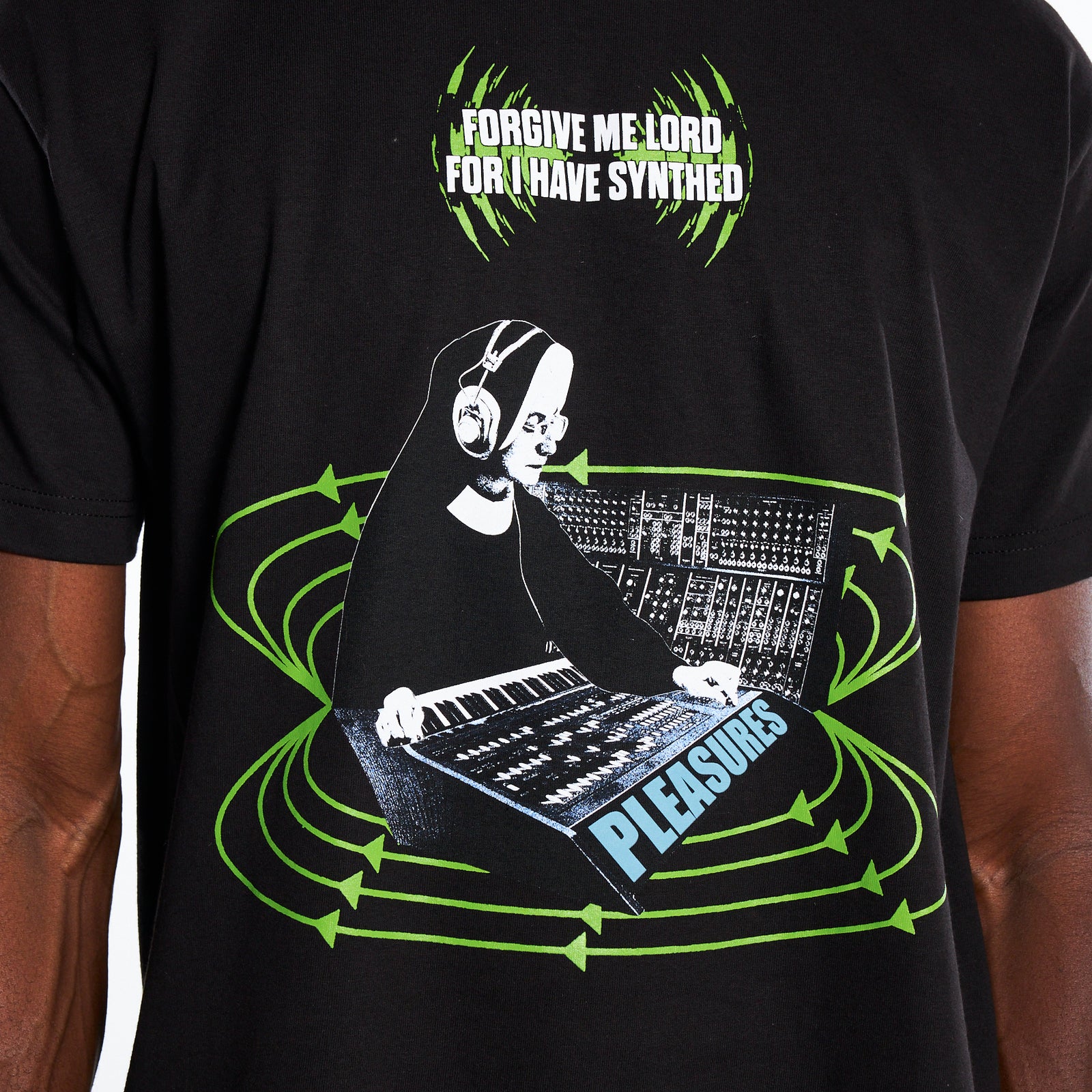 Synth Tee (Black) – Capsul