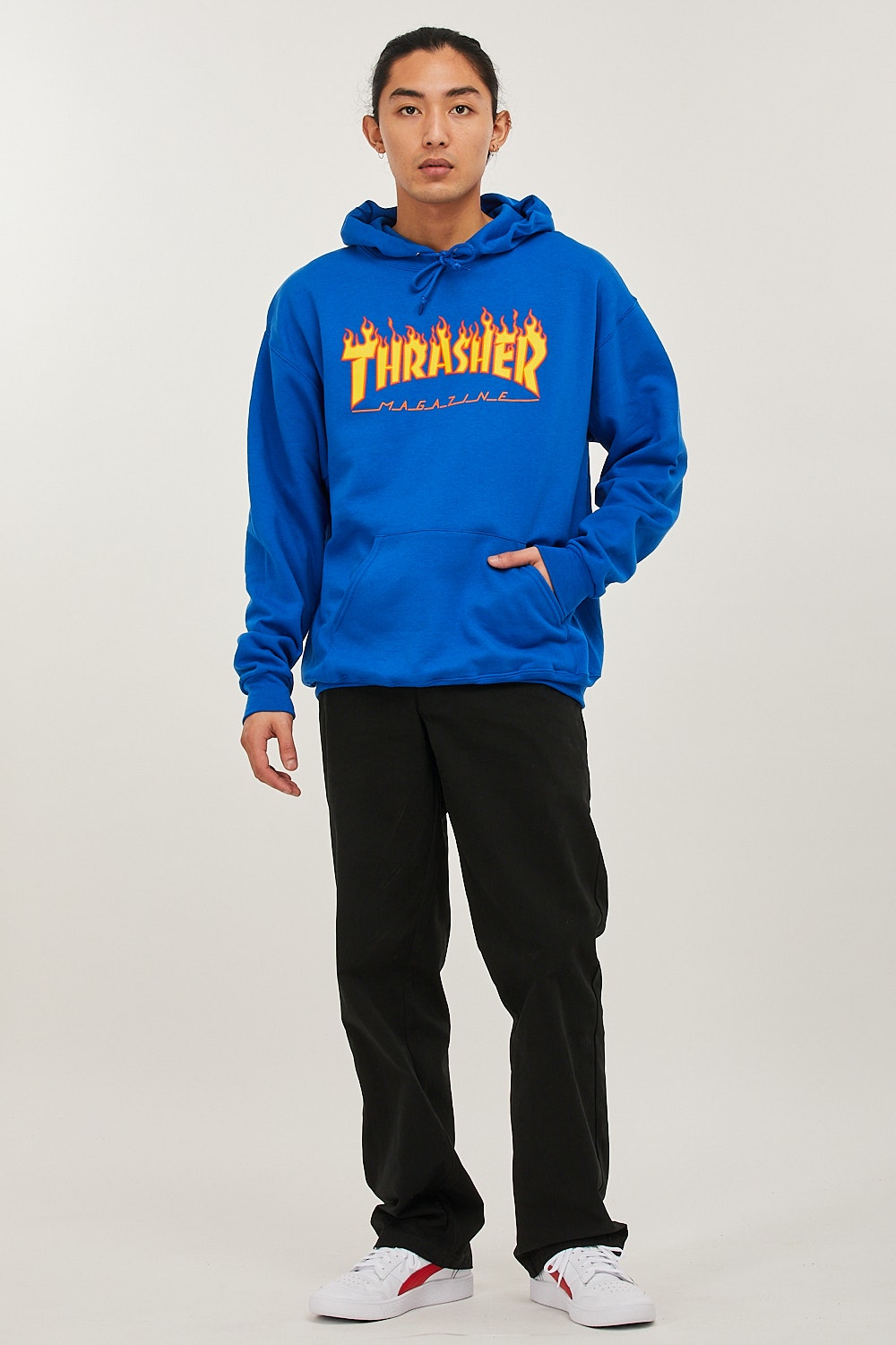 パーカー・フーディ THRASHER Limited Edition Flame Hood Blue P0000SZB thr-m-swt-flame-logo-hood-